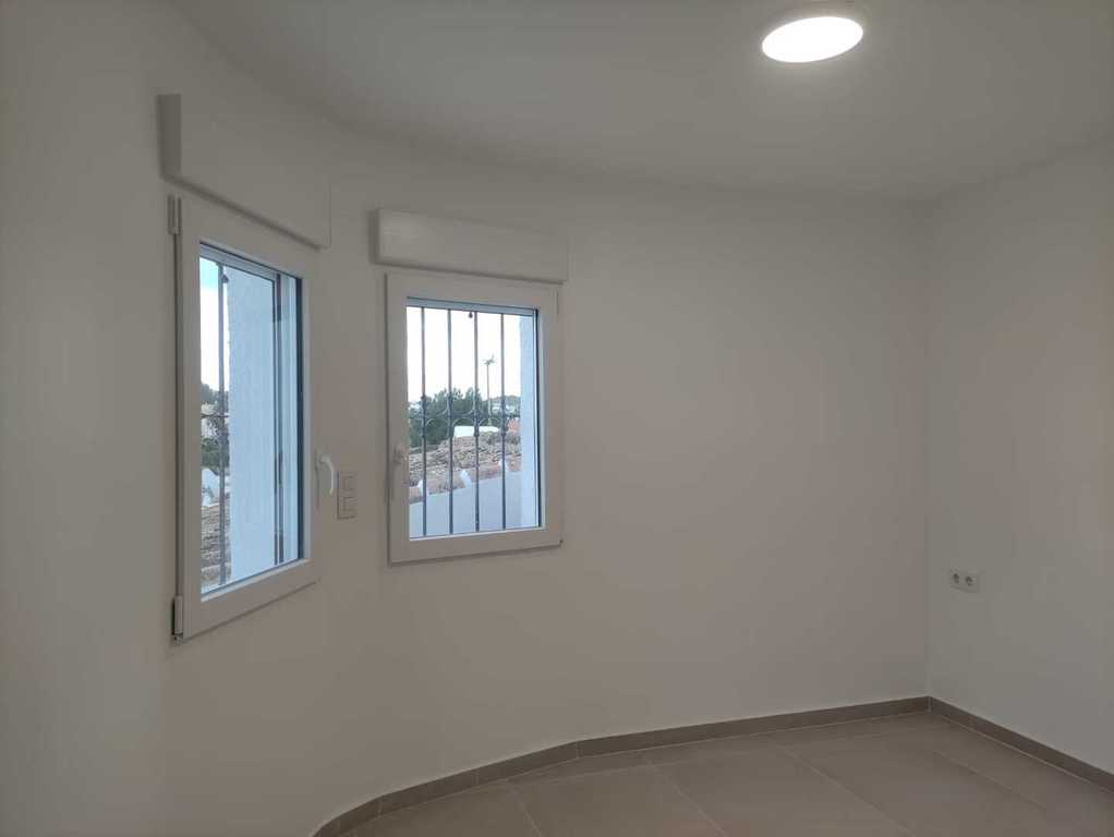 Salón con ventanas nuevas